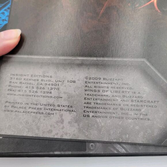 The Art of Starcraft Wings Of Liberty and Heart Of The Swarm - Picture 7 of 13